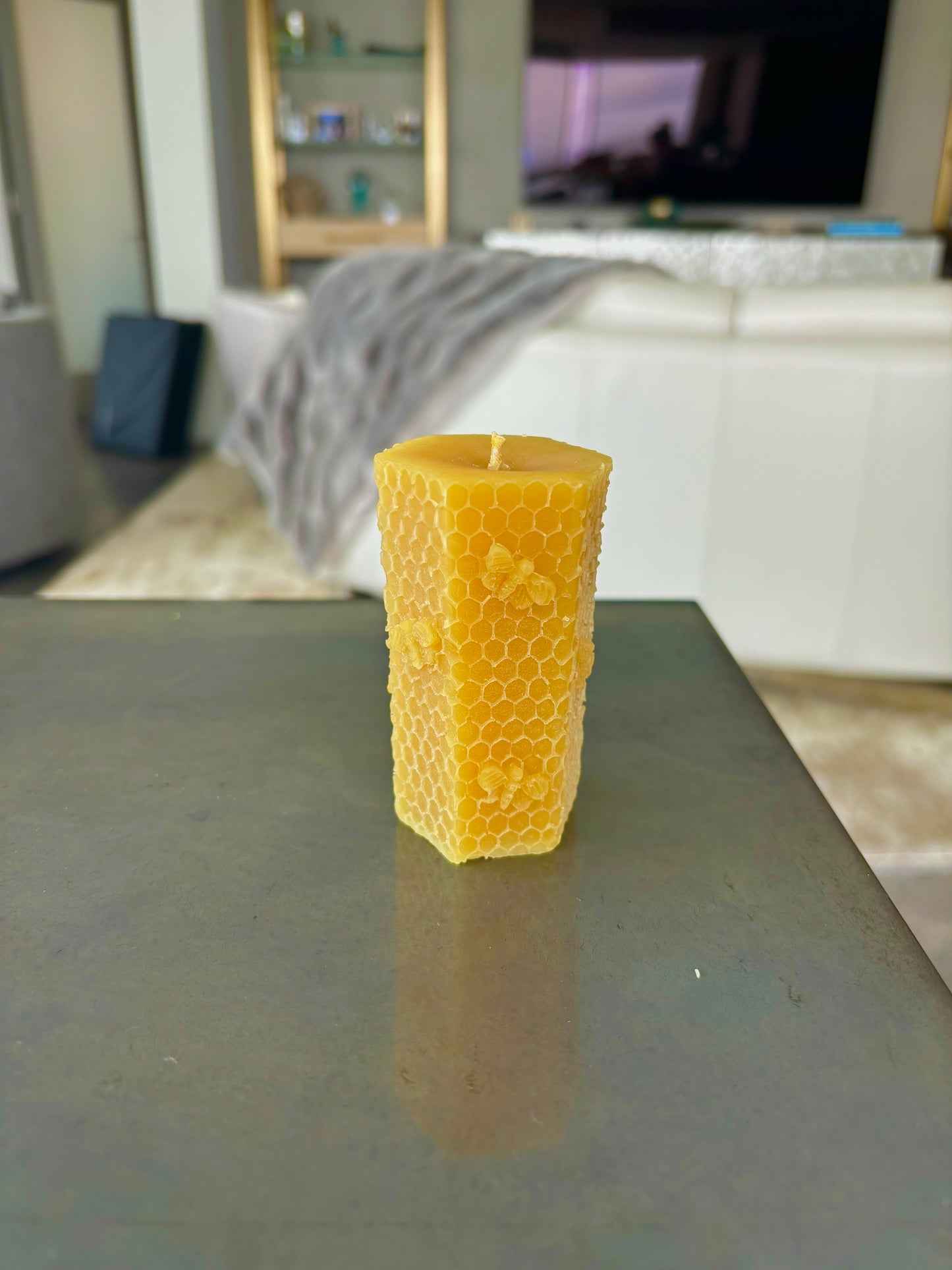 Hexagonal Honeycomb - Pure Beeswax Candle